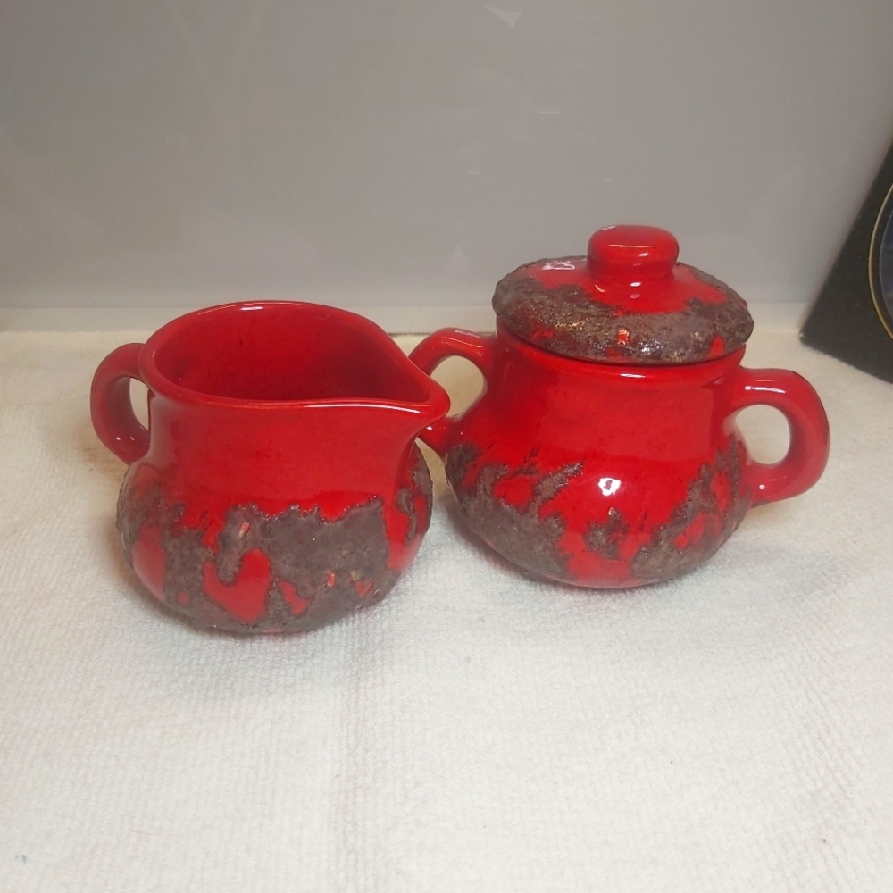 Red lava pottery creamer & sugar